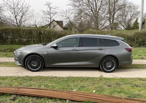 Opel Insignia cena 49500 przebieg: 378000, rok produkcji 2018 z Bytów małe 497